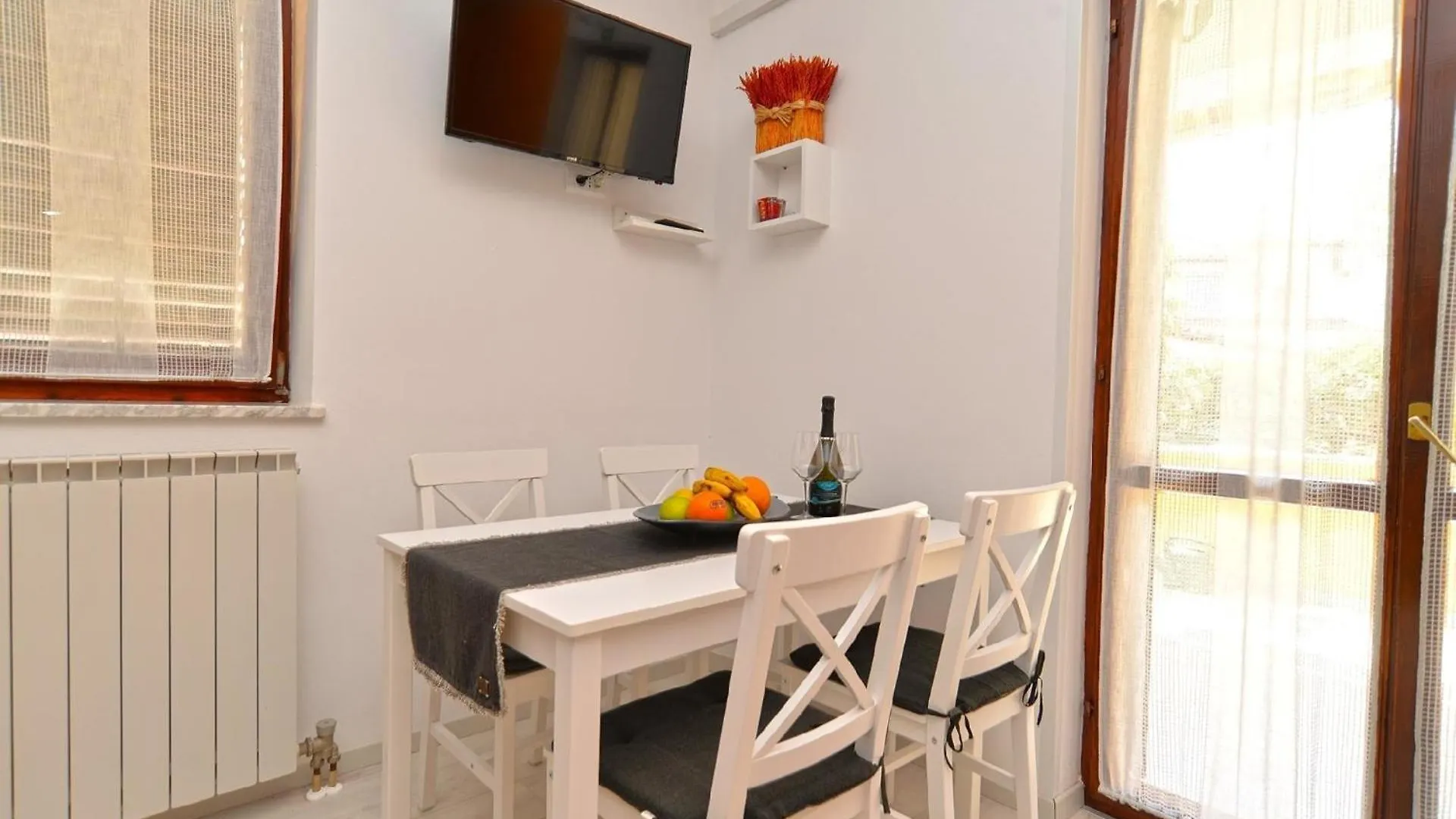 Apartment Ferienwohnung Fuer 4 Personen Ca 60 Qm In Fazana, Istrien Istrische Riviera